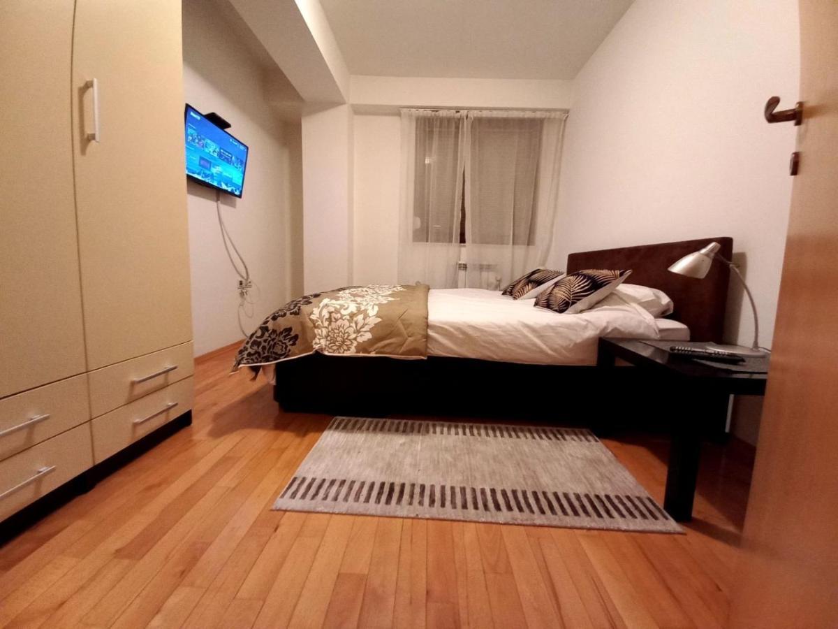 First Choice Apartment Skopje Eksteriør billede